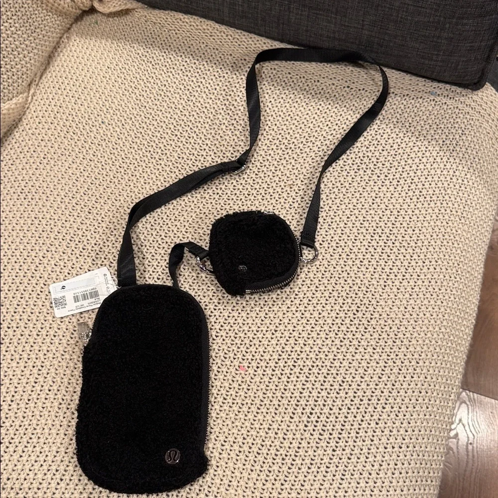 NEW Lululemon Athletica Modular Phone Crossbody Fleece Black one Size